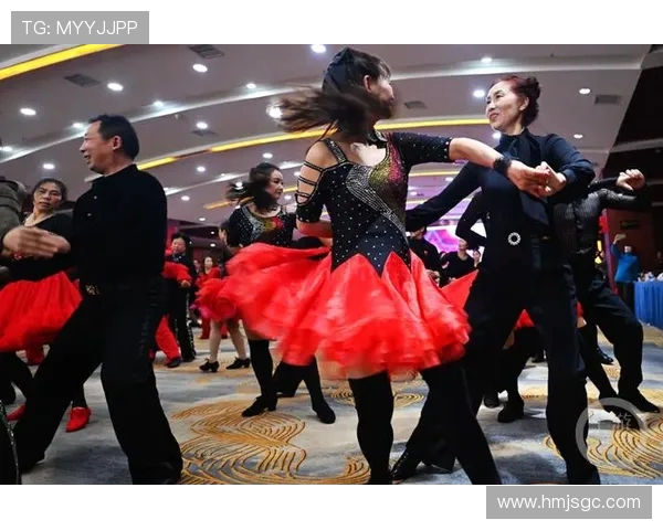 重庆街舞队实力解析：舞动城市节拍展现青春风采